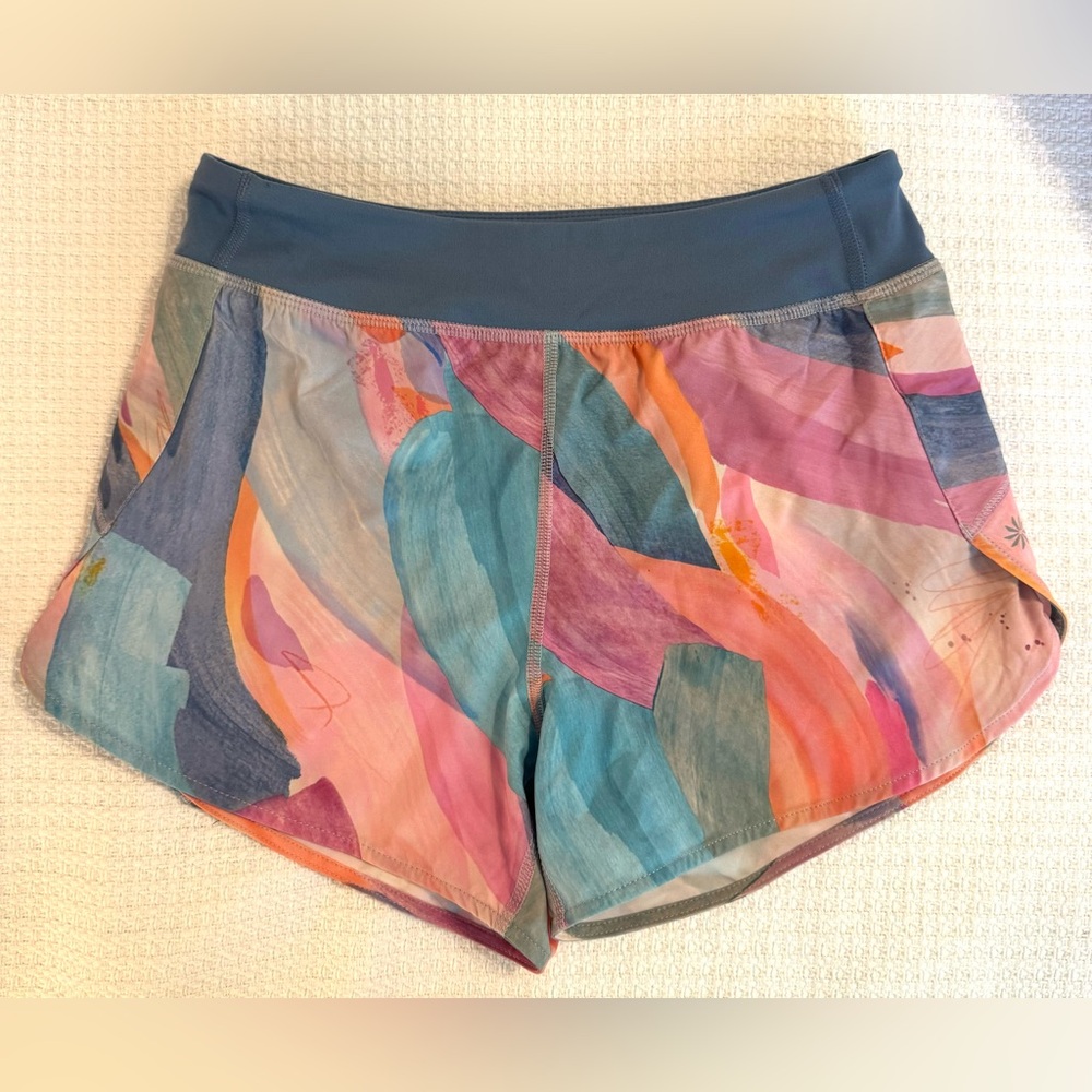 Athleta Girl Run The World 3" Shorts L 12